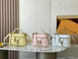 Picture of Louis Vuitton Handbags _SKUfw175674554fw